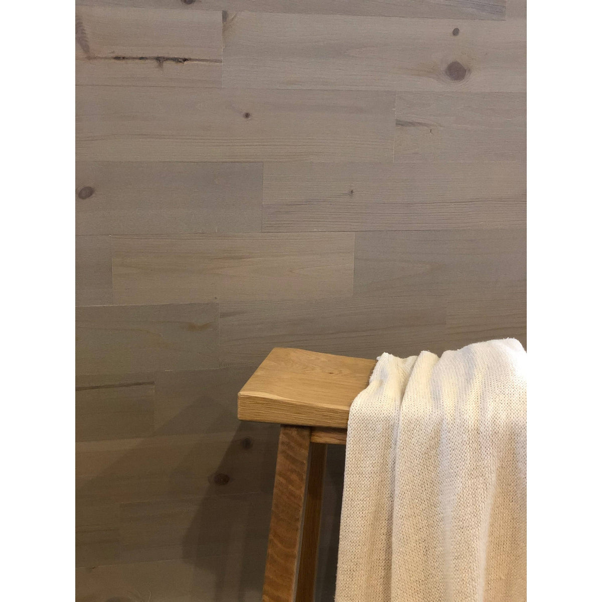 Pine Wooden Wall Planks Peel and Stick J450