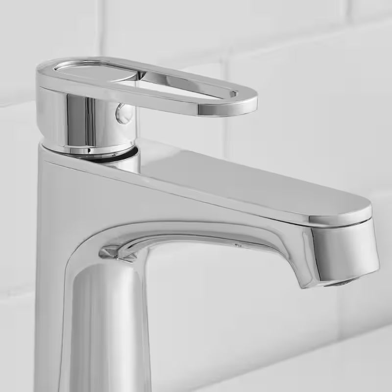 Single-Handle Single Hole Bathroom Faucet in Chrome C2723