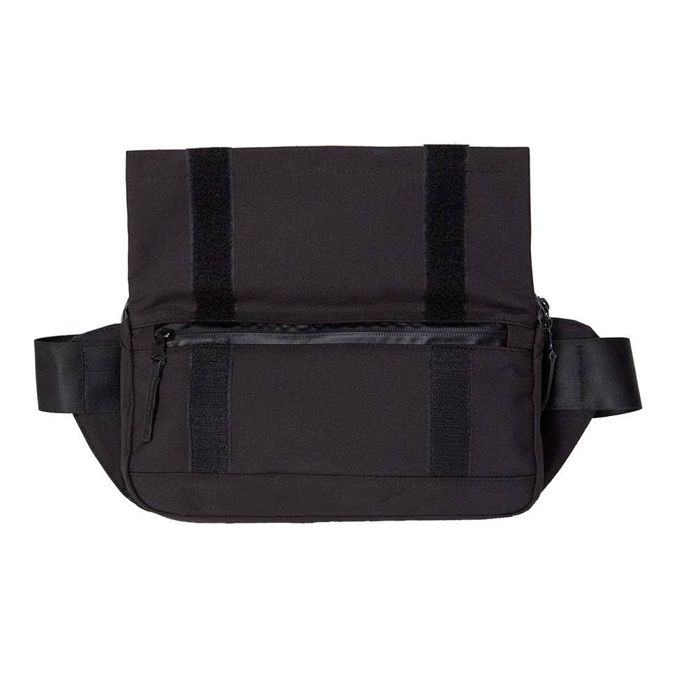 Black 2 L Hip Bag F141