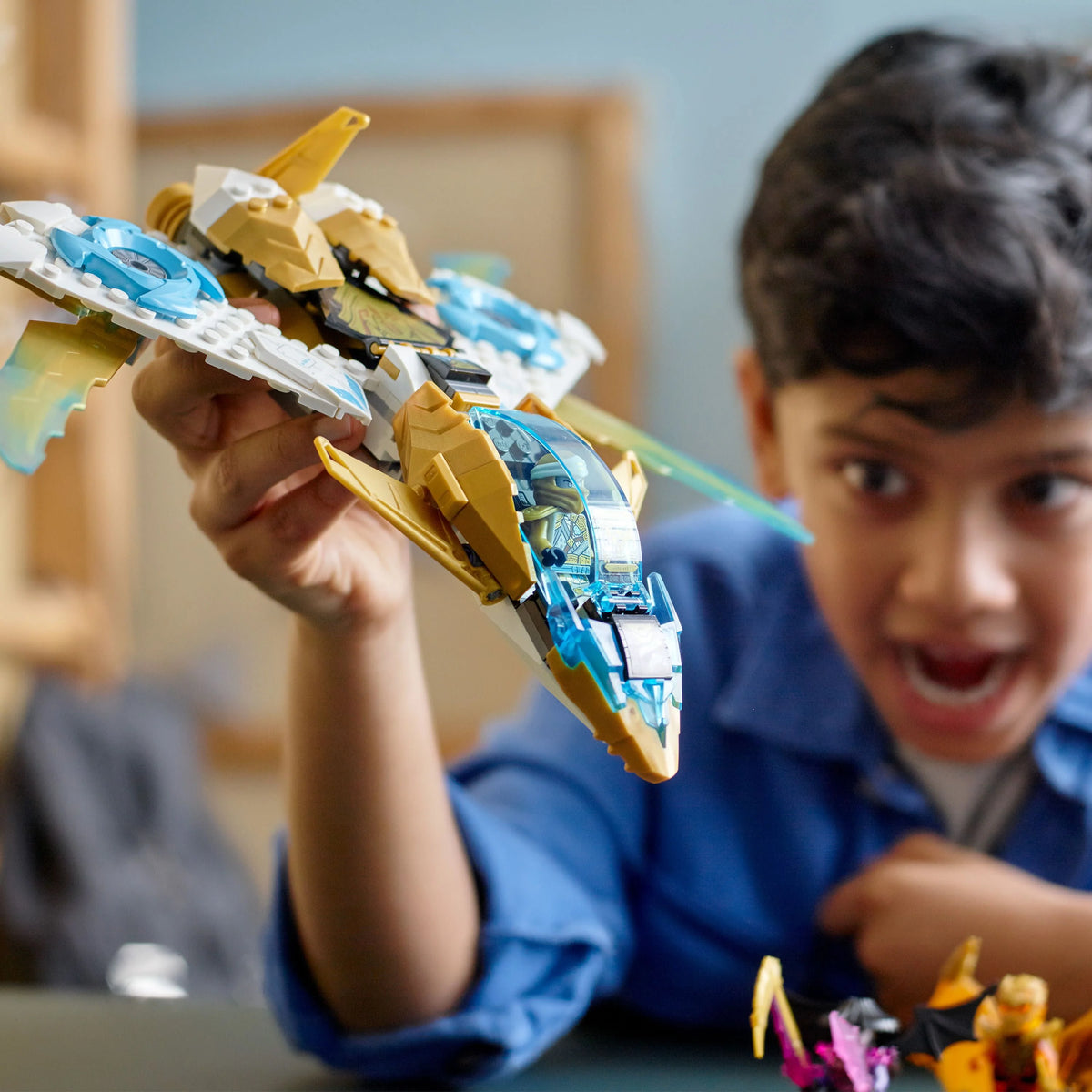 Toy Plane Set with Minifigures P148574