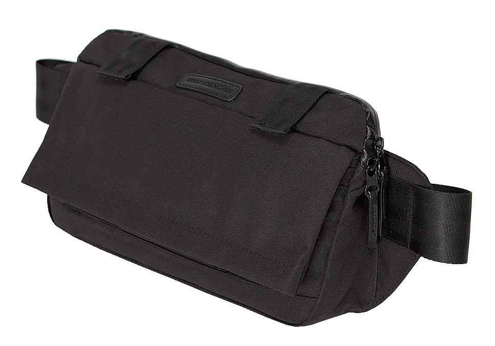 Black 2 L Hip Bag F141