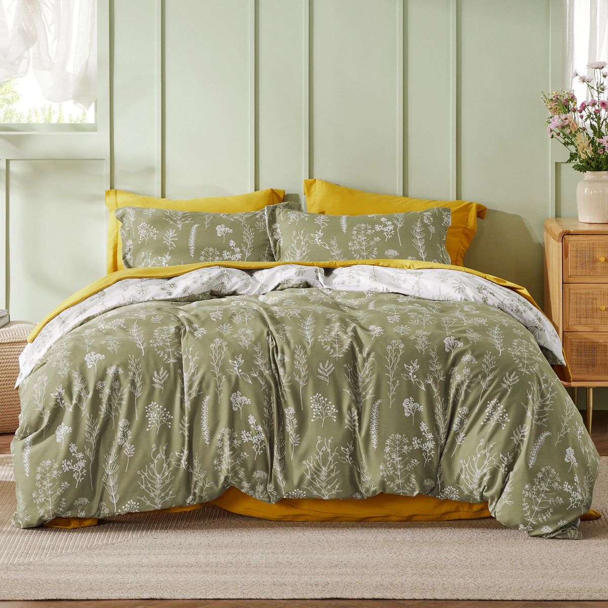 Sage Green Floral Queen Size Comforter Set K820