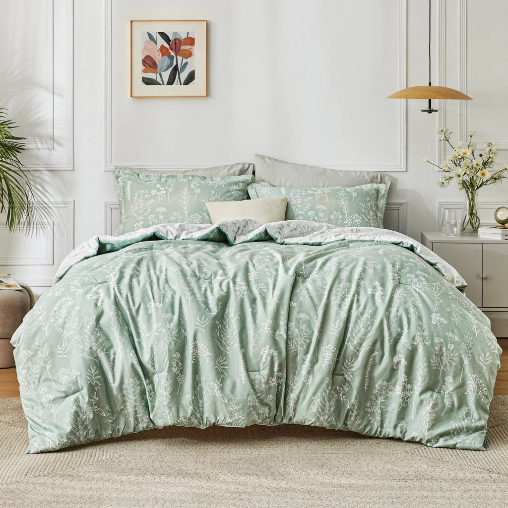 Sage Green Floral Queen Size Comforter Set K820